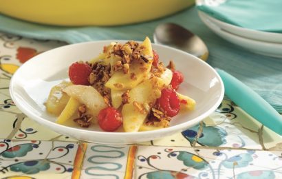 Apple-Raspberry Granola Skillet