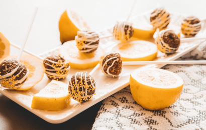 No-Bake Lemon Cake Pops