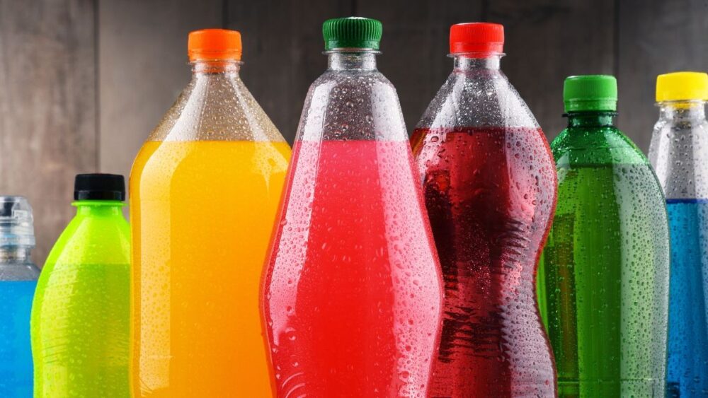 A collection of soft drinks depicting sugary drinks and early death risk in type 2 diabetes